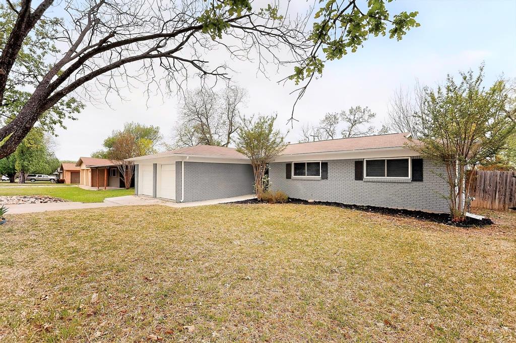 7609 Deaver Drive, North Richland Hills TX 76180 - Photo 3