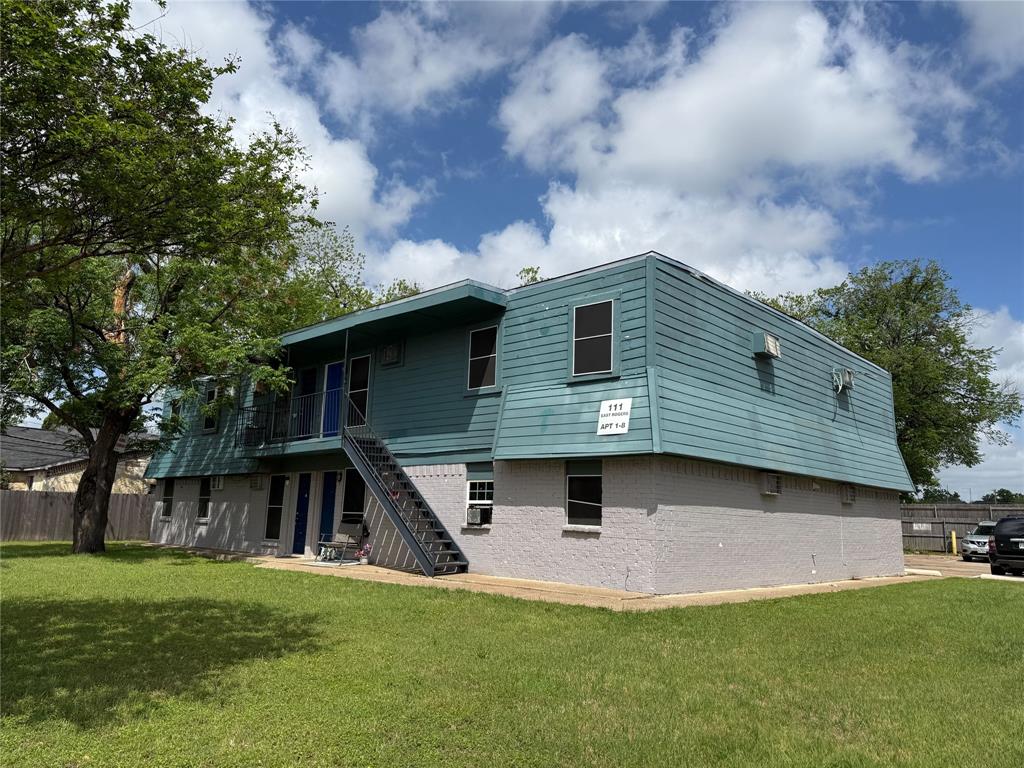 111 E Rogers Street, Arlington TX 76011 - Photo 3