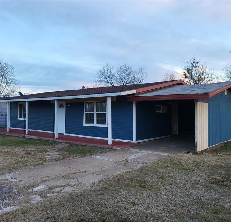 623 W Mesquite Street, Jacksboro TX 76458
