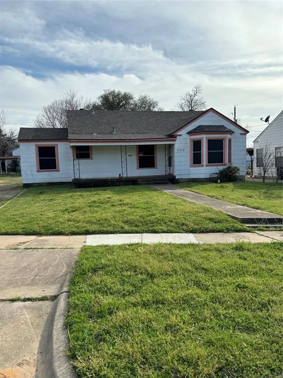 4216 Hampshire Boulevard, Fort Worth TX 76103