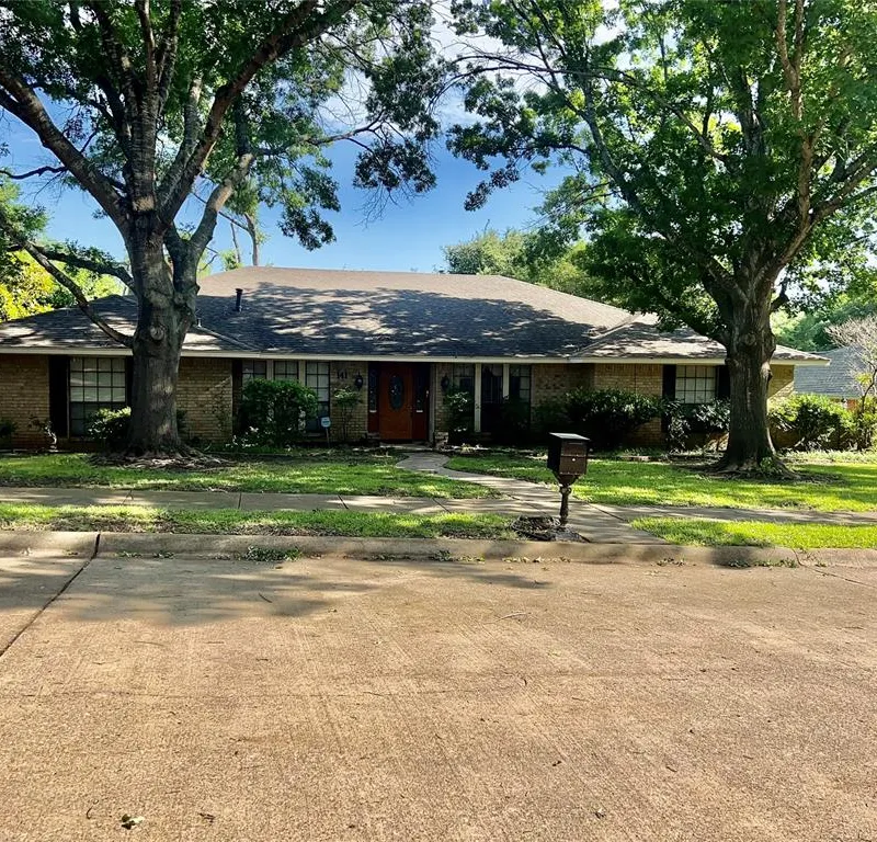 141 Palmer Circle, Lancaster TX 75146