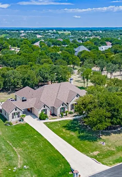 345 Sugartree Circle, Lipan TX 76462