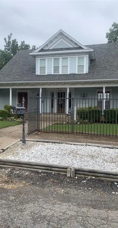 607 2nd Street, Honey Grove TX 75446