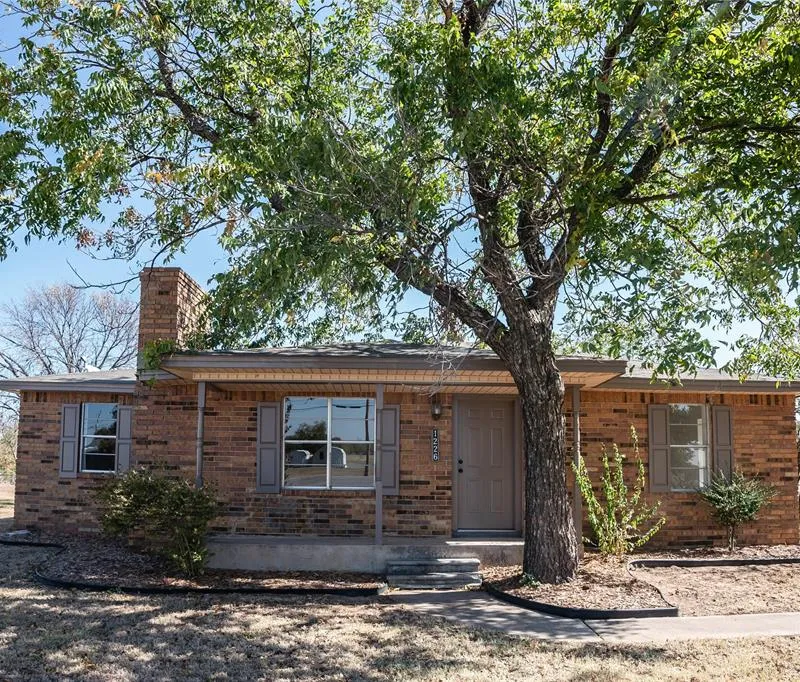 1226 Clay Street, Nocona TX 76255