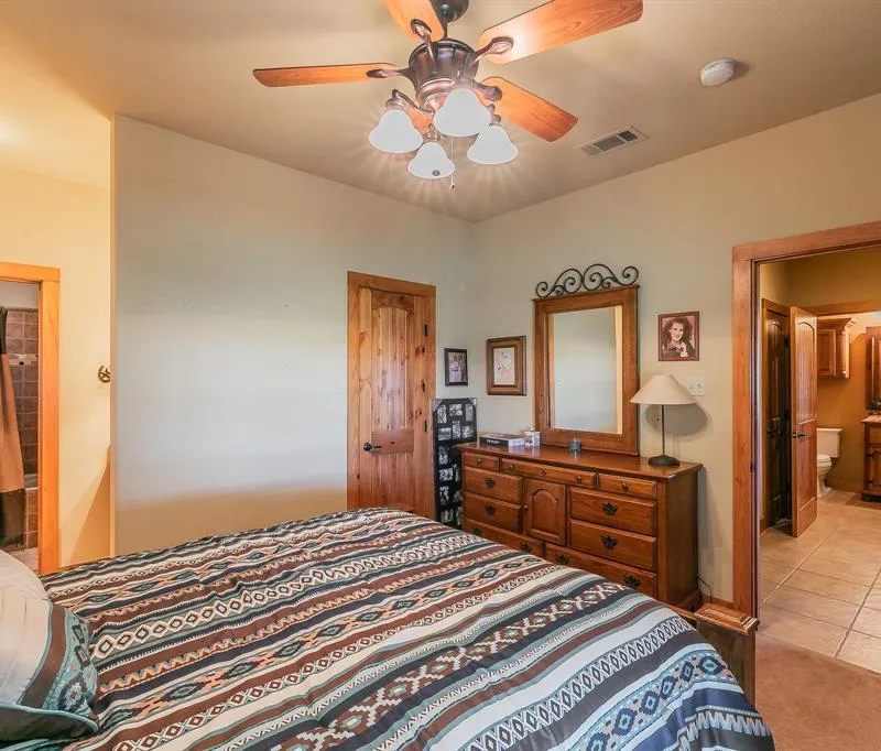 1799 Cottonwood Creek Road, Saint Jo TX 76265