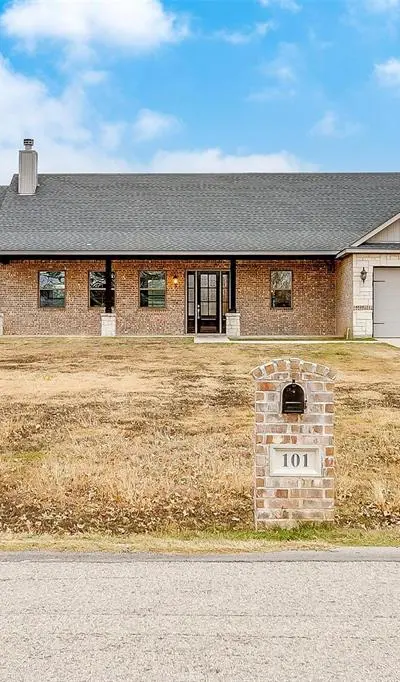 101 Consolation Drive, Millsap TX 76066 - Photo 2