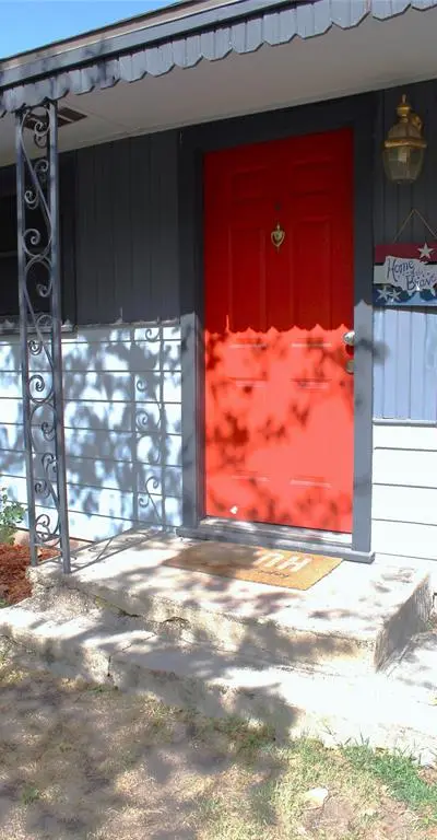 312 Magnolia Street, Hico TX 76457 - Photo 2