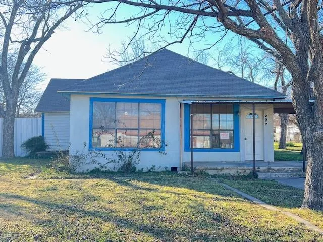 202 Hensley Street, Jacksboro TX 76458