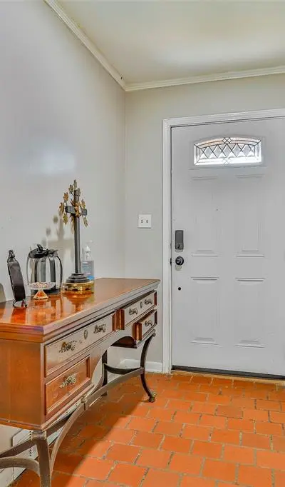 1420 Lake Shore Drive, Fort Worth TX 76103 - Photo 5