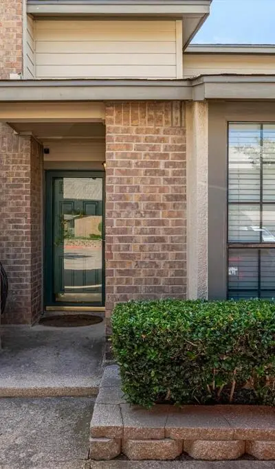 322 W Harwood Road # B, Hurst TX 76054 - Photo 2