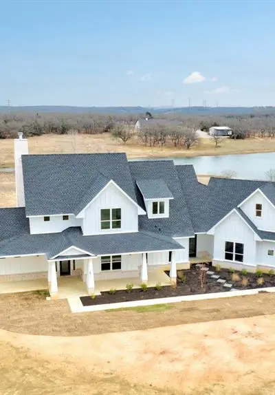 117 Mustang Springs Circle, Sunset TX 76270 - Photo 2