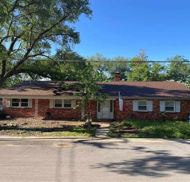 201 W Gilmer Street, Big Sandy TX 75755