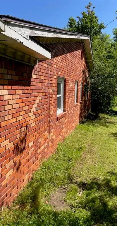 201 W Gilmer Street, Big Sandy TX 75755 - Photo 2