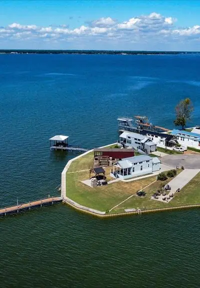 6465 Peninsula Road, Kerens TX 75144 - Photo 2