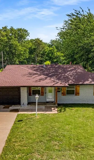 405 Harriett Street, Arlington TX 76010