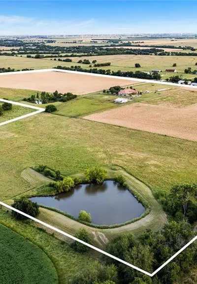 590 County Road 385, Valley View TX 76272 - Photo 2