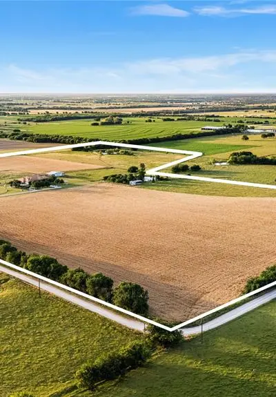 590 County Road 385, Valley View TX 76272 - Photo 3