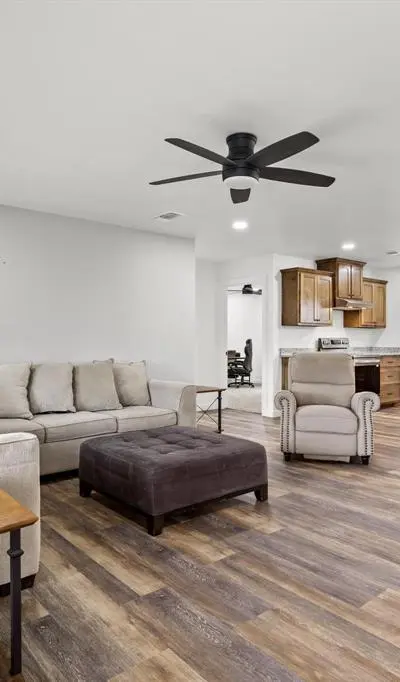 293 Private Road 36008, Honey Grove TX 75446 - Photo 4