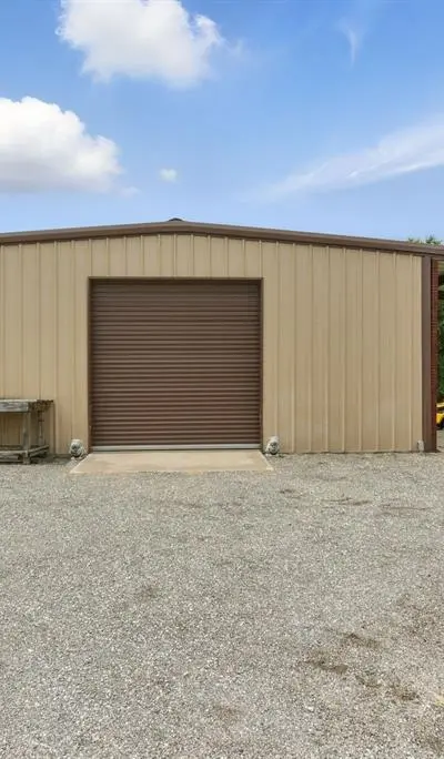 565 Ridgeway Drive, Bluff Dale TX 76433 - Photo 3
