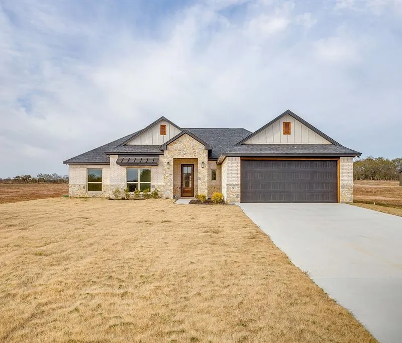213 Jimmy Lane, Millsap TX 76066