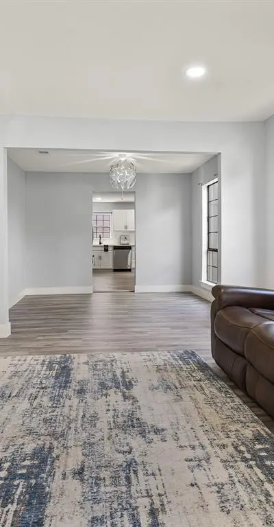 316 S Sargent Street, Fort Worth TX 76103 - Photo 2