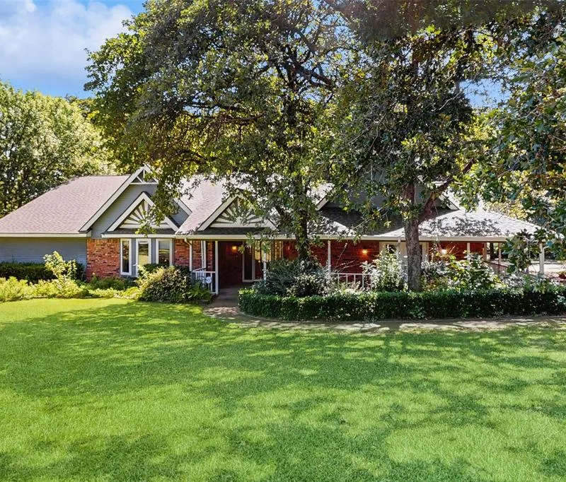 917 Hillside Drive, Copper Canyon TX 75077