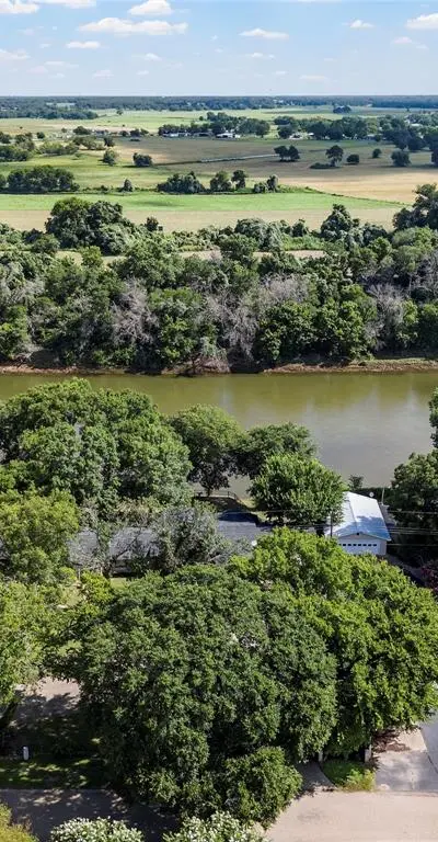 1396 Eagle Canyon Drive, China Spring TX 76633 - Photo 2