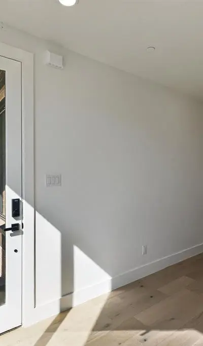 400 Vista Buena Trail, Fort Worth TX 76111 - Photo 2