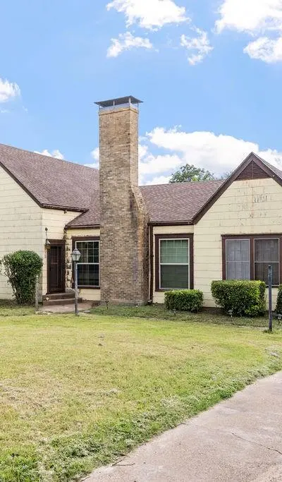 701 5th Street, Honey Grove TX 75446