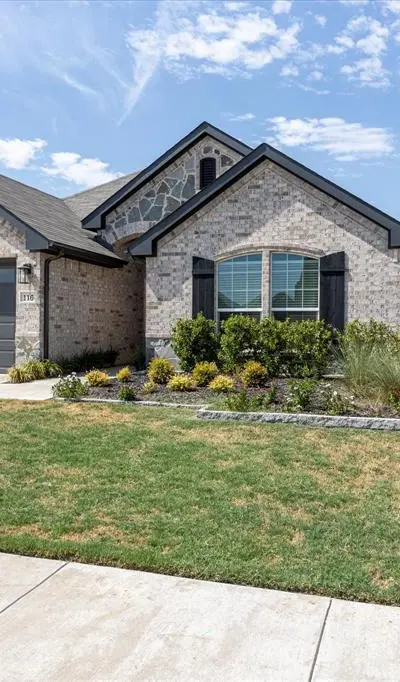116 Cadyn Drive, Keene TX 76059 - Photo 3