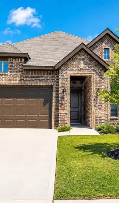 529 Lela Circle, Keene TX 76059