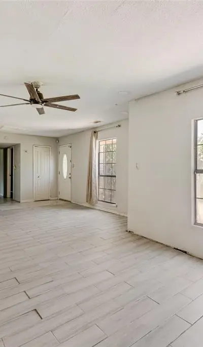 9502 Zelkova Circle, Dallas TX 75249 - Photo 3