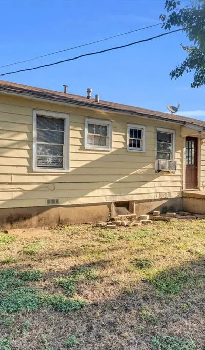 202 W Wheatland Road, Duncanville TX 75116 - Photo 3
