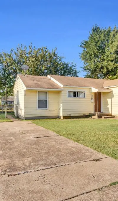 202 W Wheatland Road, Duncanville TX 75116 - Photo 5