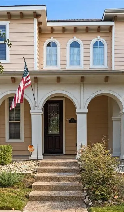 1424 Live Oak Lane, Savannah TX 76227