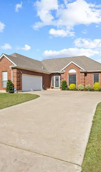 406 Sunshine Trail, Bells TX 75414