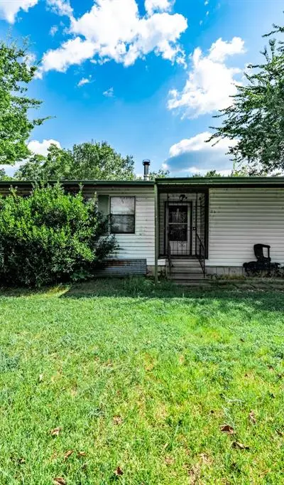 7801 W Interstate Highway 30, Cumby TX 75433