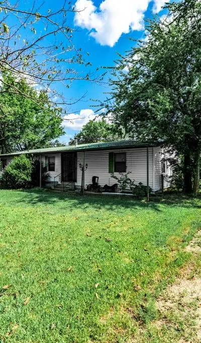 7801 W Interstate Highway 30, Cumby TX 75433 - Photo 2