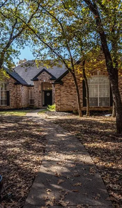 230 River Oaks Drive, Combine TX 75159