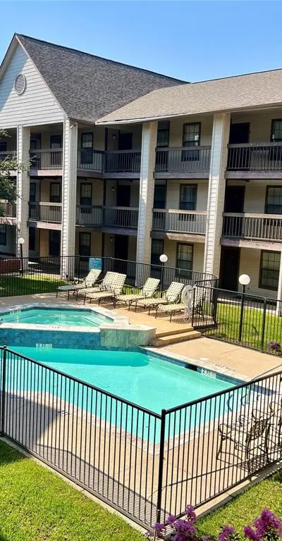 218 N Texas Boulevard # 105, Denton TX 76201