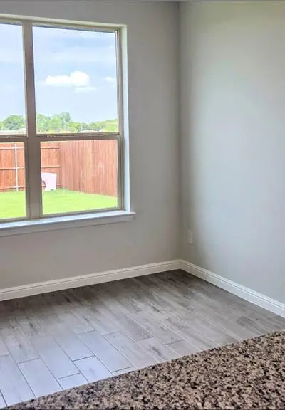 240 KINLEY Street, Grandview TX 76050 - Photo 3