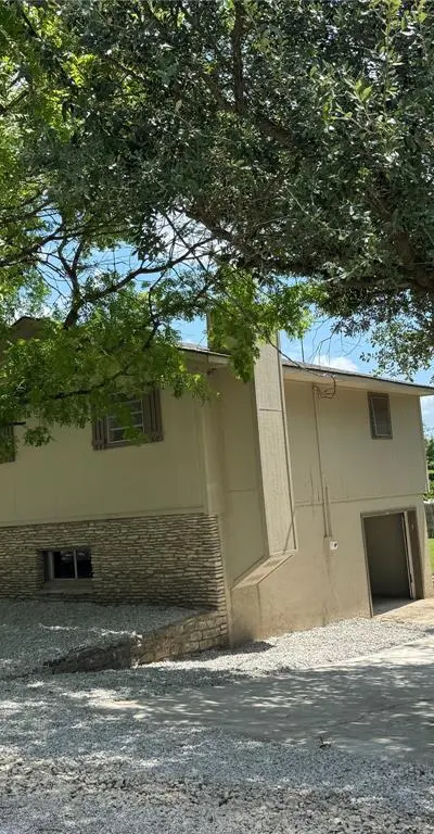 111 Lamar, Hico TX 76457 - Photo 4