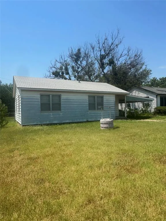 106 Benton Street, Nocona TX 76255