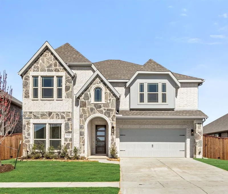 1605 Community Drive, Cedar Hill TX 75116