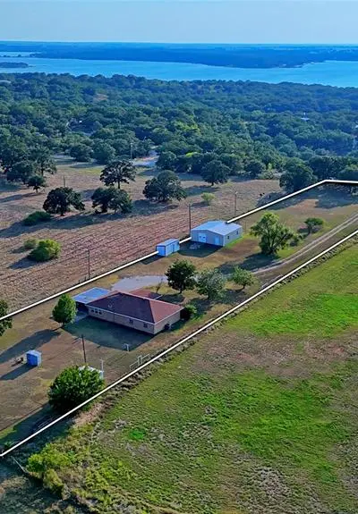 1740 Oak Shores Road, Nocona TX 76255