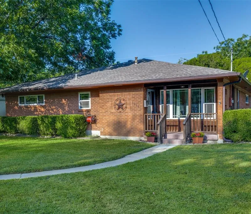 1027 Stanley Street, Denton TX 76201