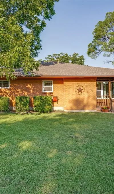 1027 Stanley Street, Denton TX 76201 - Photo 4