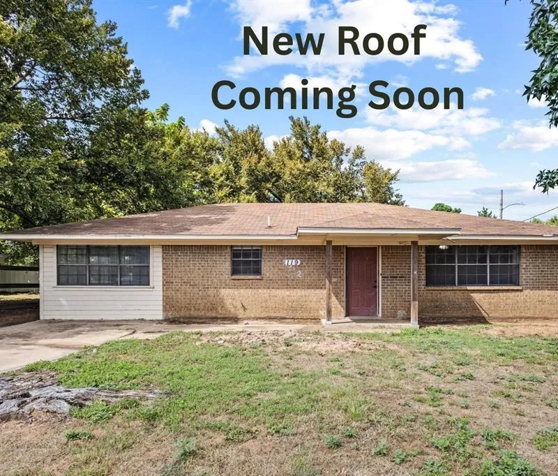 119 Ford Street, Collinsville TX 76233