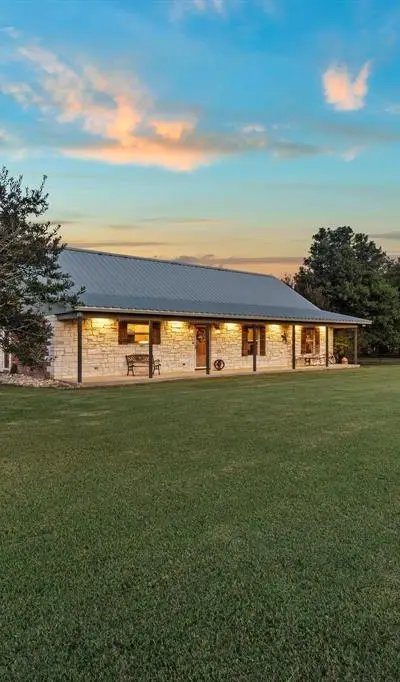 5285 County Road 3226, Lone Oak TX 75453