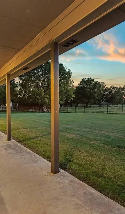 5285 County Road 3226, Lone Oak TX 75453 - Photo 5